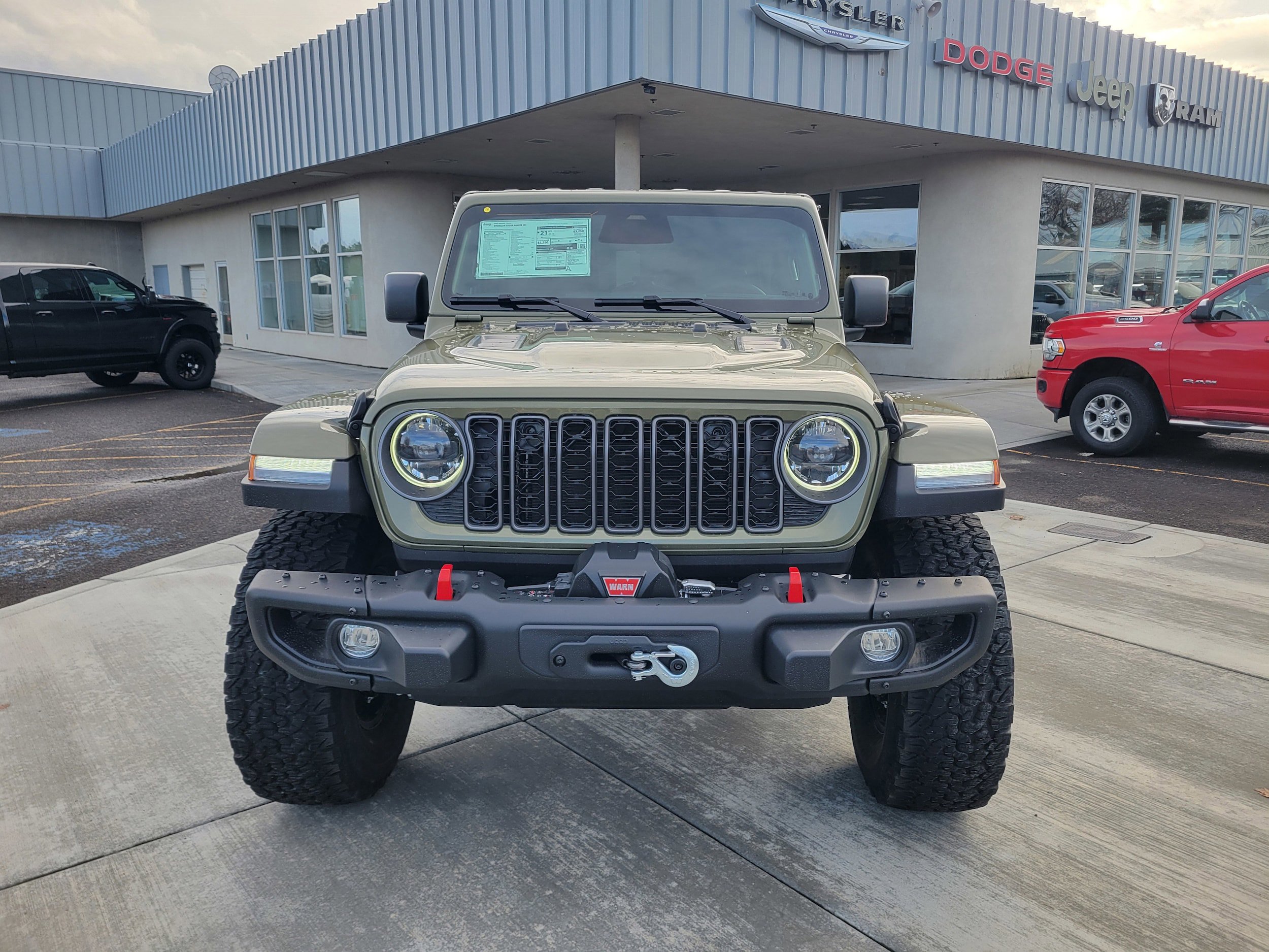 New 2026 Jeep Wrangler Unlimited Rubicon w/ Xtreme 35 Tire Package image 14