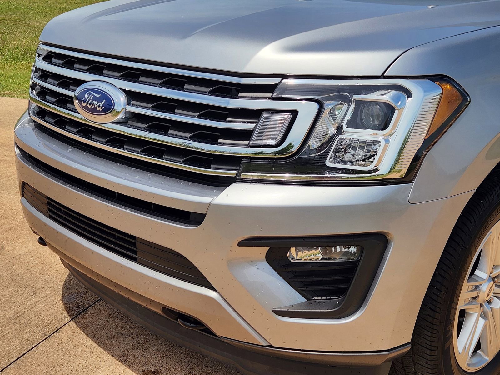 Used 2020 Ford Expedition Max XLT w/ Equipment Group 202A AWD/4WD image 10