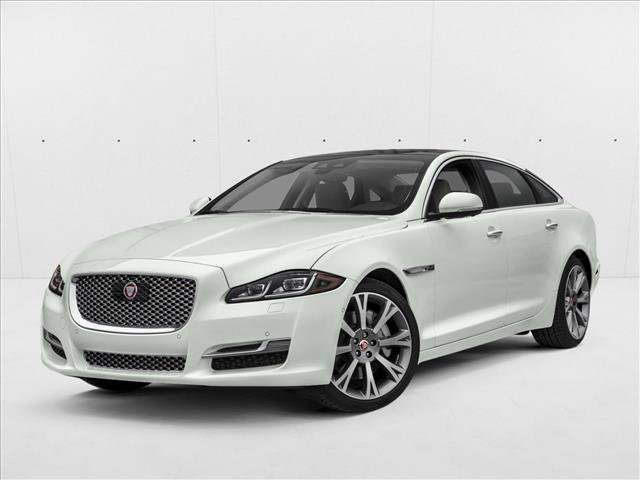 Used 2019 Jaguar XJ R-Sport image 1