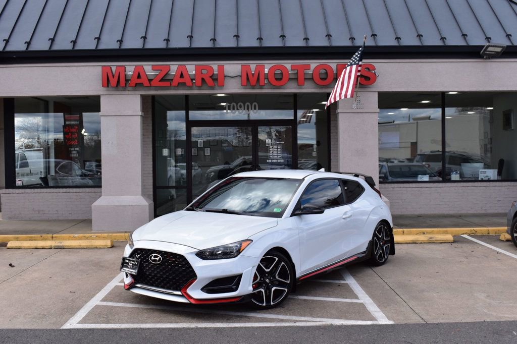 Used 2020 Hyundai Veloster N w/ Performance Package image 2