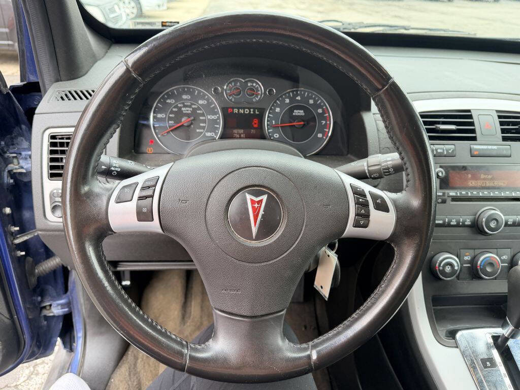 Used 2008 Pontiac Torrent 2WD w/ Preferred Package image 10