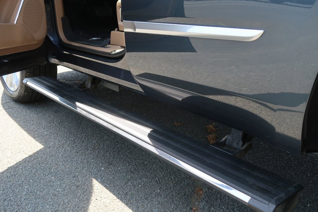 Certified 2020 Cadillac Escalade Platinum image 9