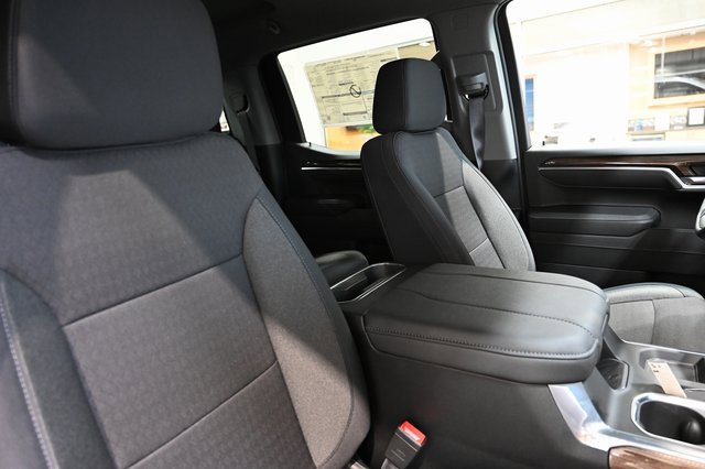 New 2026 Chevrolet Silverado 1500 LT image 9