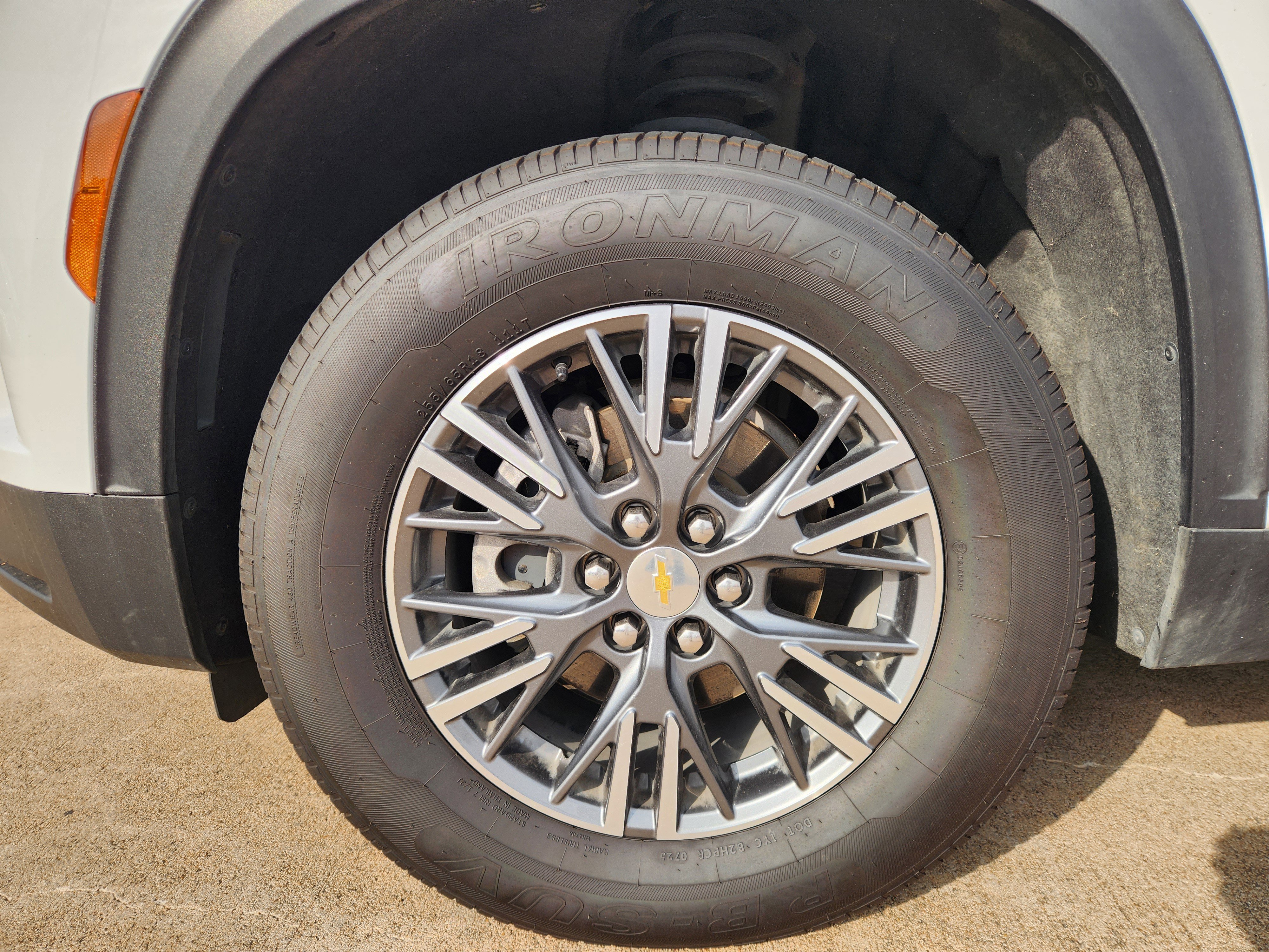 Certified 2024 Chevrolet Traverse LT image 11