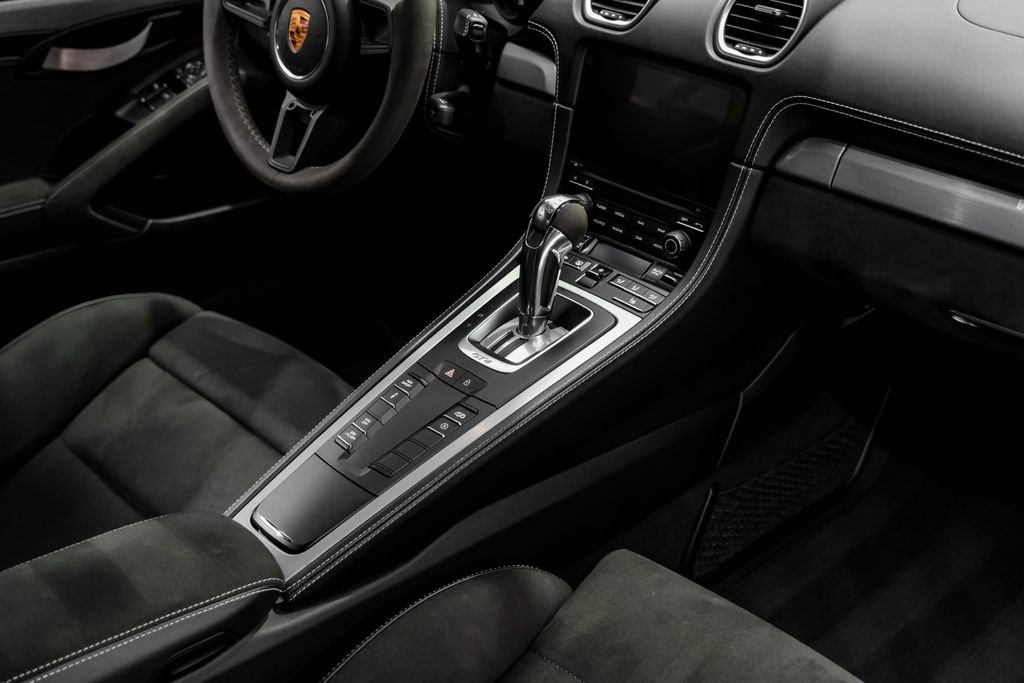 Used 2022 Porsche 718 Cayman GT4 RWD image 18