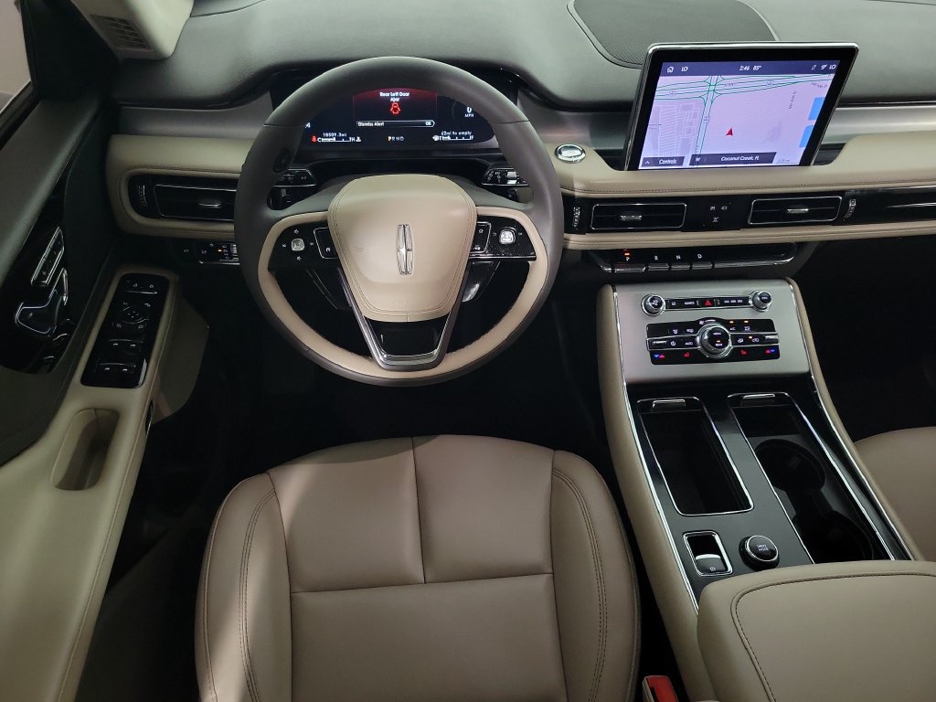 Certified 2024 Lincoln Aviator 2WD image 10
