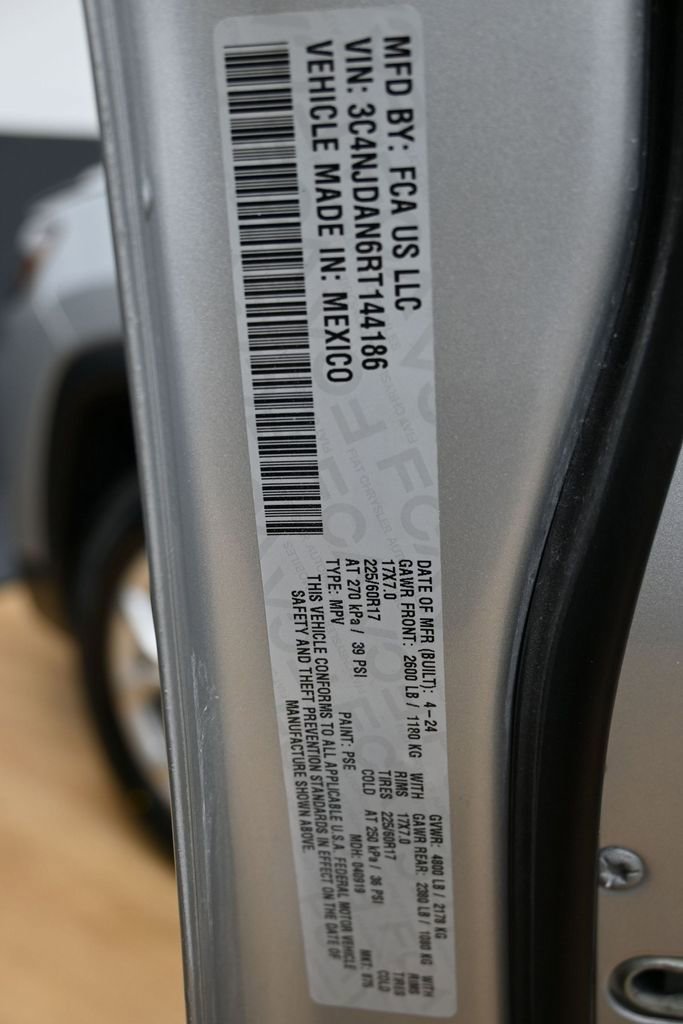 Used 2024 Jeep Compass Sport image 40