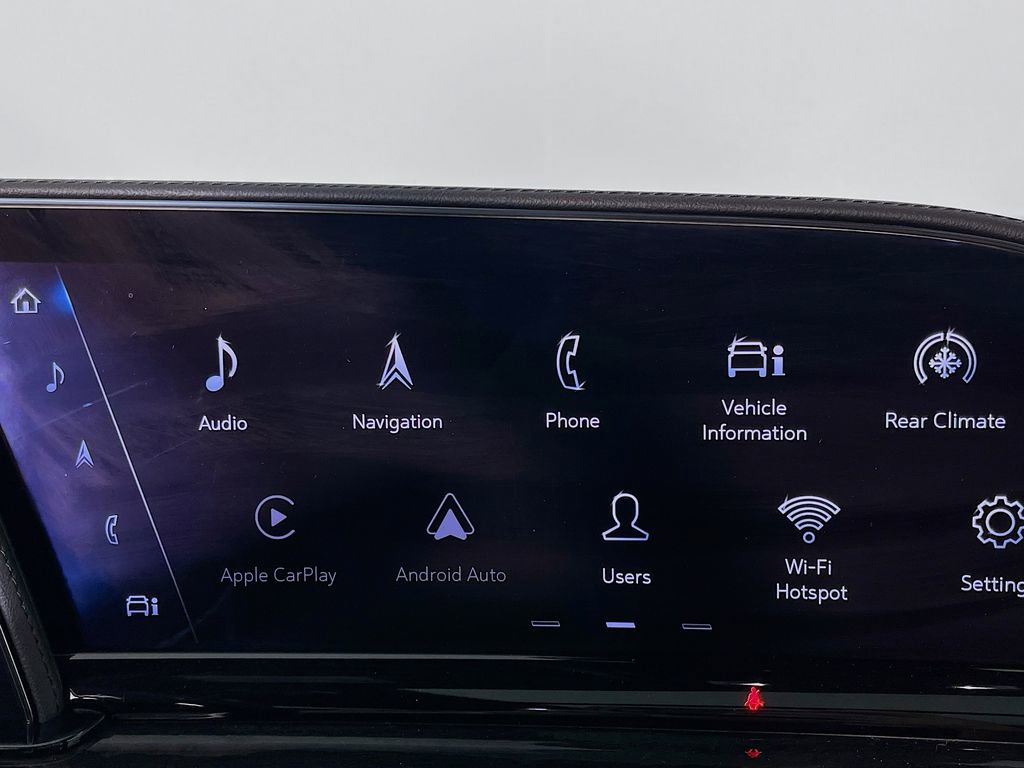 Used 2023 Cadillac Escalade Premium Luxury w/ Performance Package image 19
