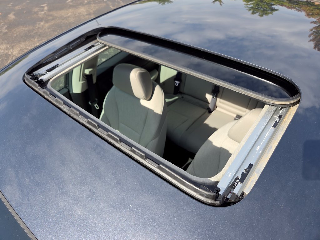 Certified 2024 Honda Accord EX image 4