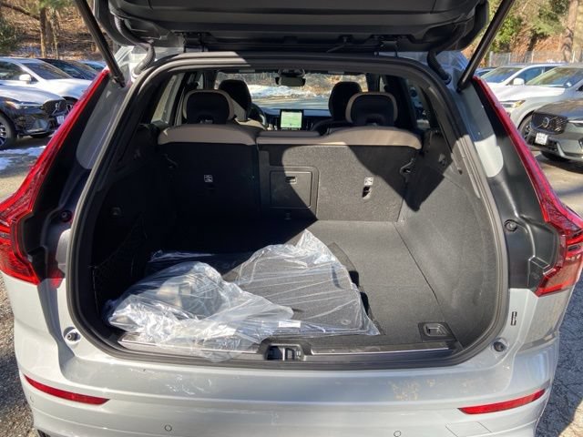 New 2026 Volvo XC60 T8 Plus w/ Climate Package AWD/4WD image 19