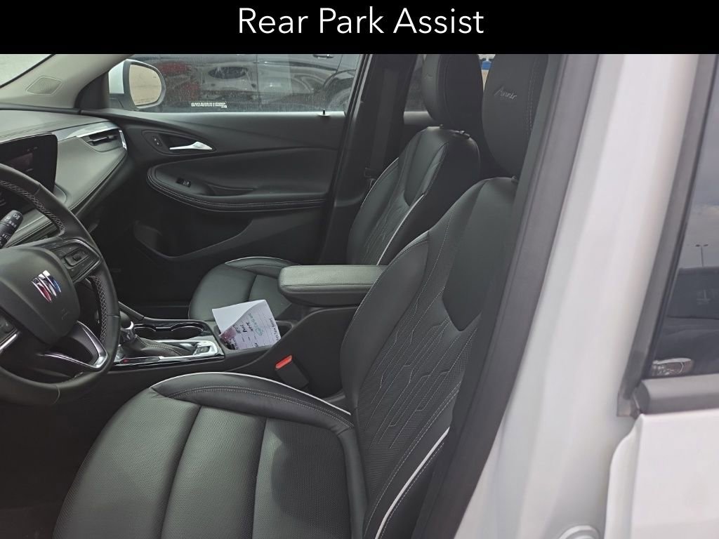 Used 2025 Buick Encore GX Avenir w/ Avenir Technology Package image 14