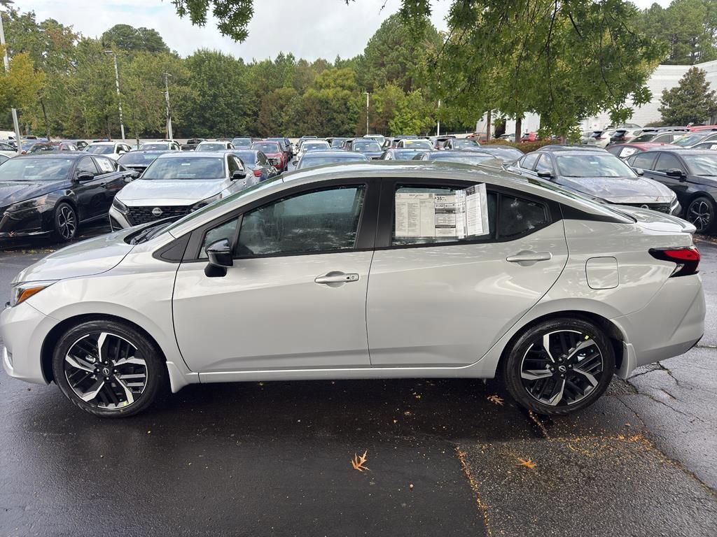 New 2025 Nissan Versa SR image 4