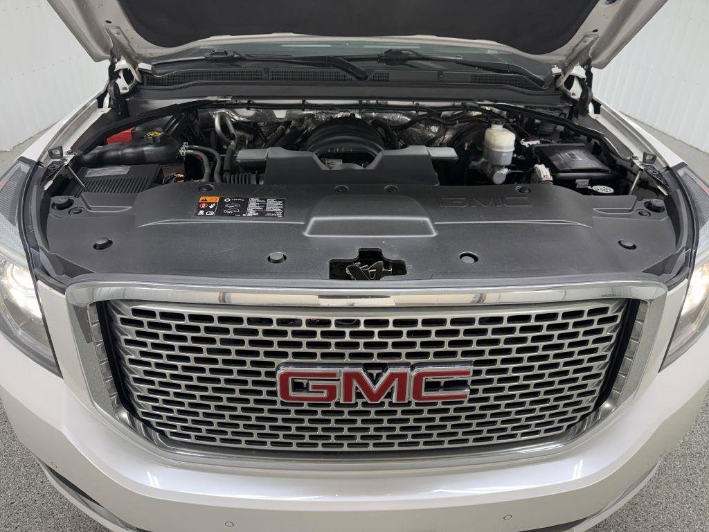 Used 2016 GMC Yukon XL Denali AWD/4WD image 49