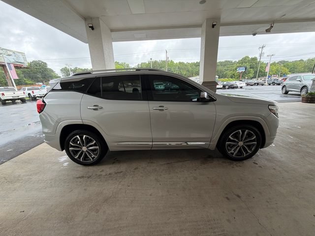 Used 2020 GMC Terrain Denali w/ LPO, Floor Liner Package FWD image 4