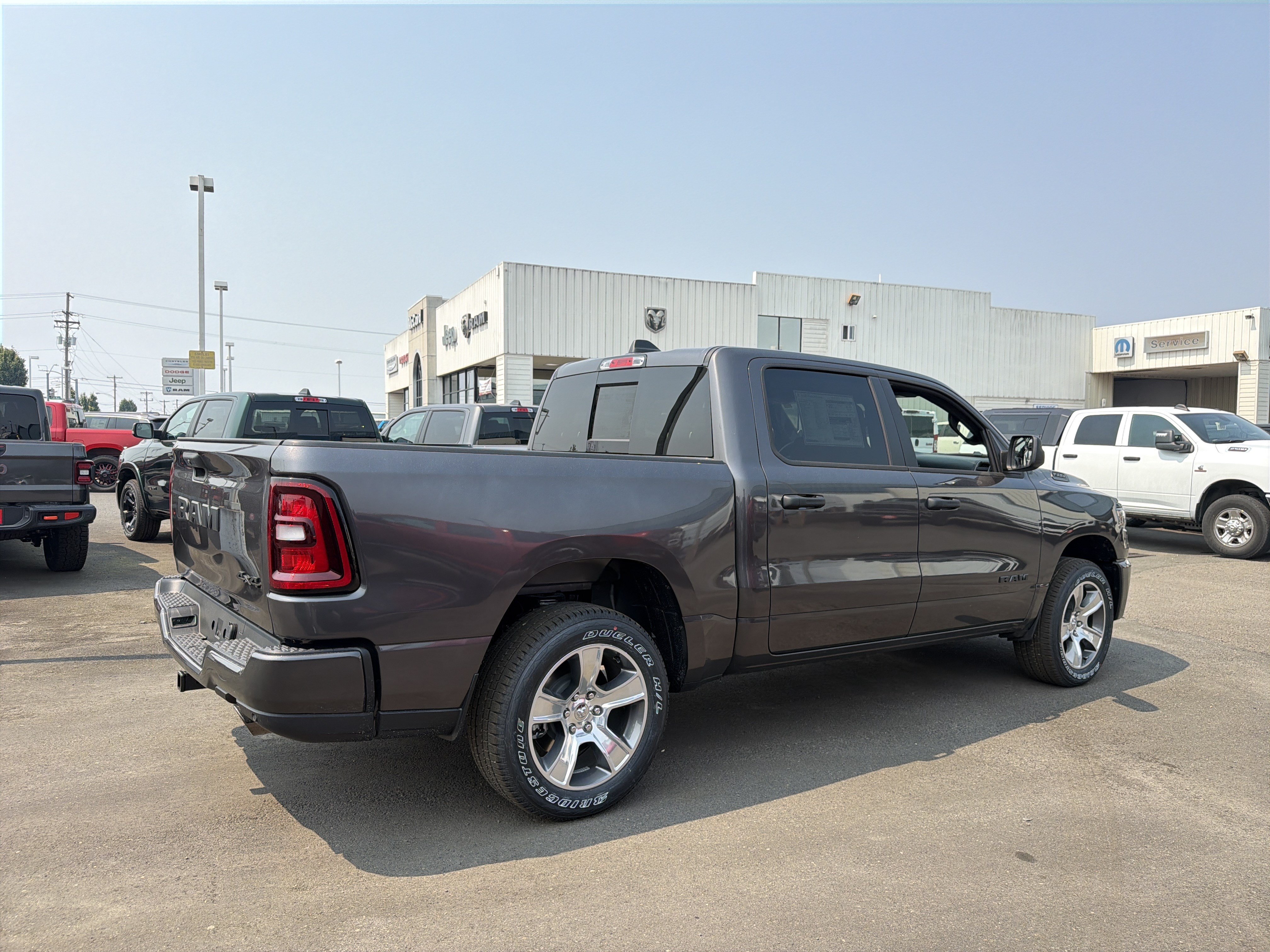 New 2026 RAM 1500 Express AWD/4WD image 6