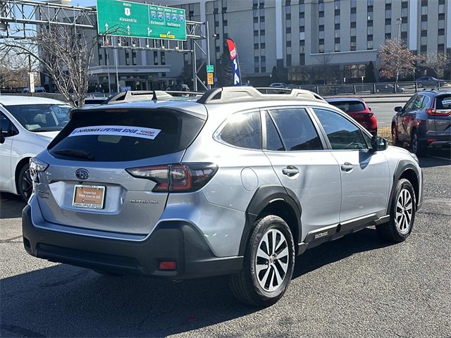 Used 2024 Subaru Outback Premium image 2