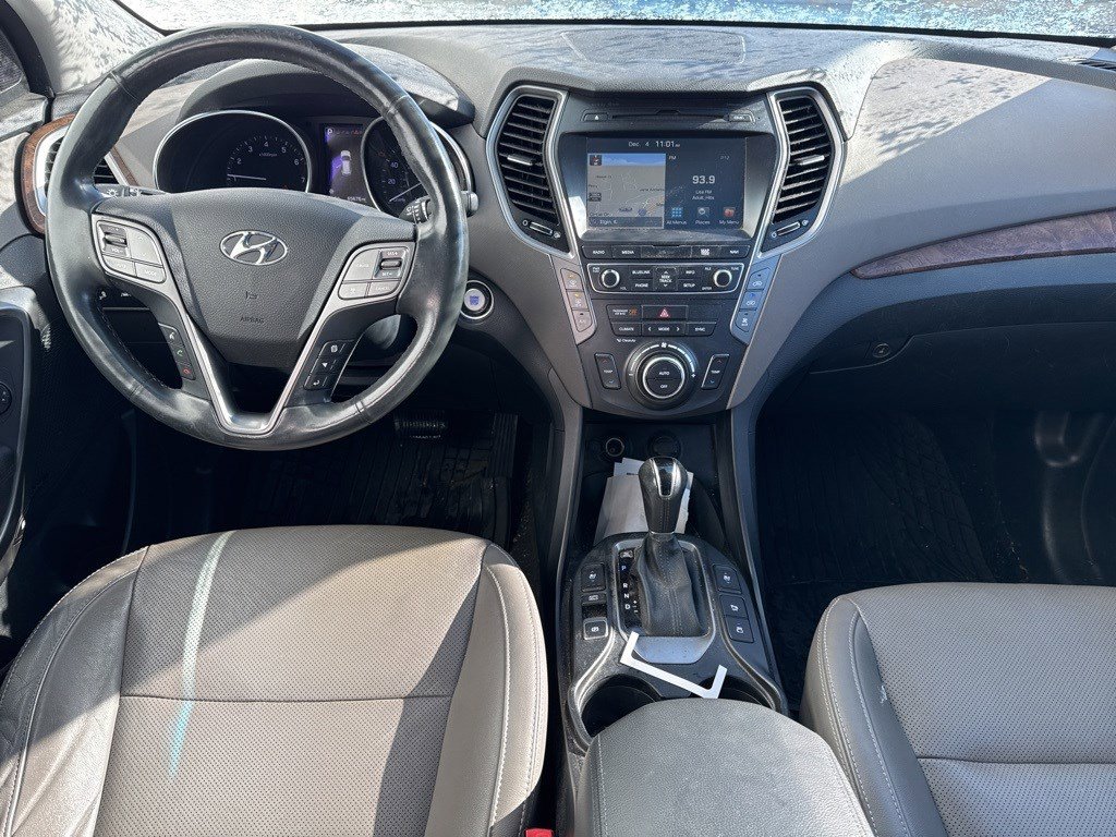 Used 2017 Hyundai Santa Fe SE w/ SE Ultimate Tech Package 03 image 8