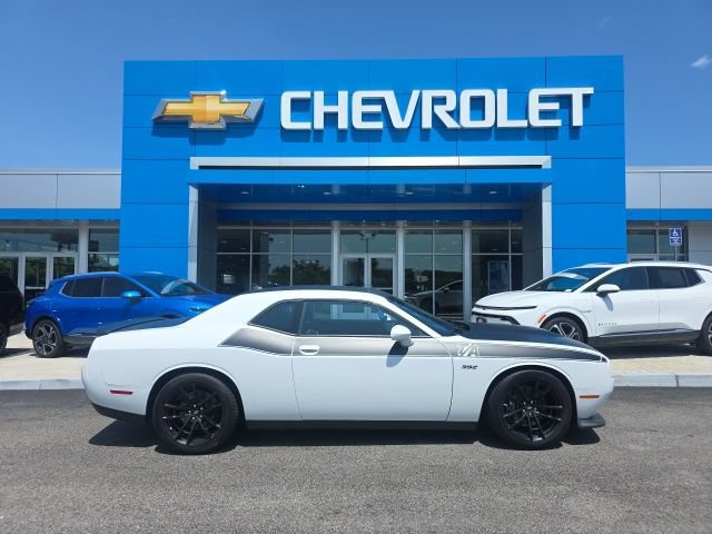 Used 2021 Dodge Challenger R/T Scat Pack w/ T/A Package RWD image 2