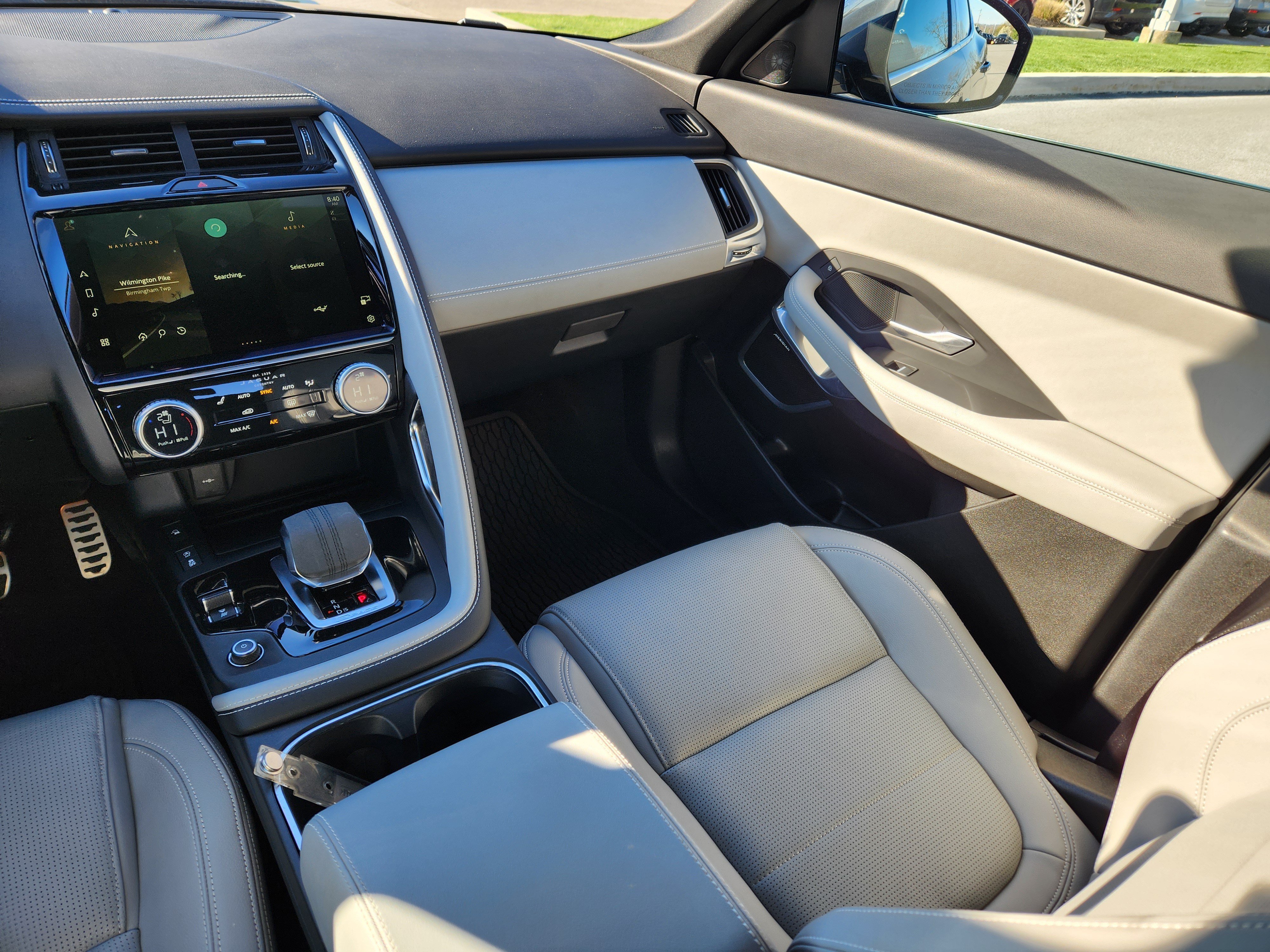 Certified 2024 Jaguar E-PACE R-Dynamic SE AWD/4WD image 14