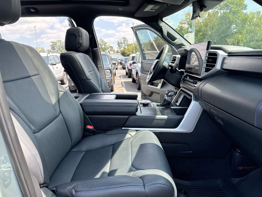 Used 2024 Toyota Tundra Platinum AWD/4WD image 22