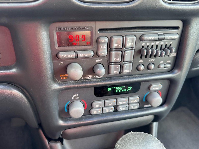 Used 1998 Pontiac Grand Prix GT w/ Opt Pkg FWD image 18