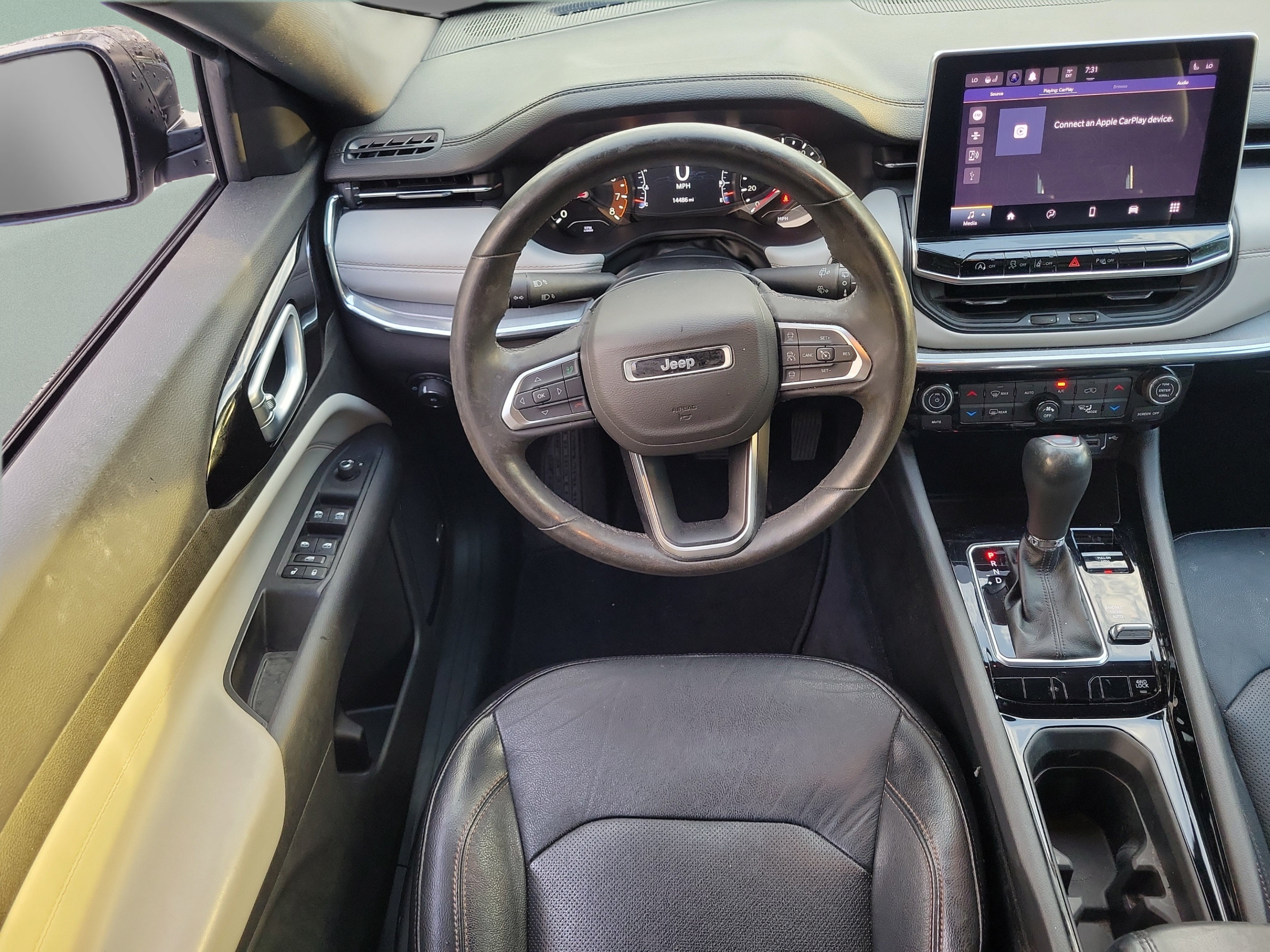 Certified 2023 Jeep Compass Limited w/ Sun and Sound Group AWD/4WD image 8