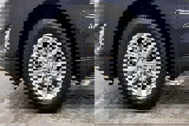 Used 2020 Chevrolet Equinox LT image 10