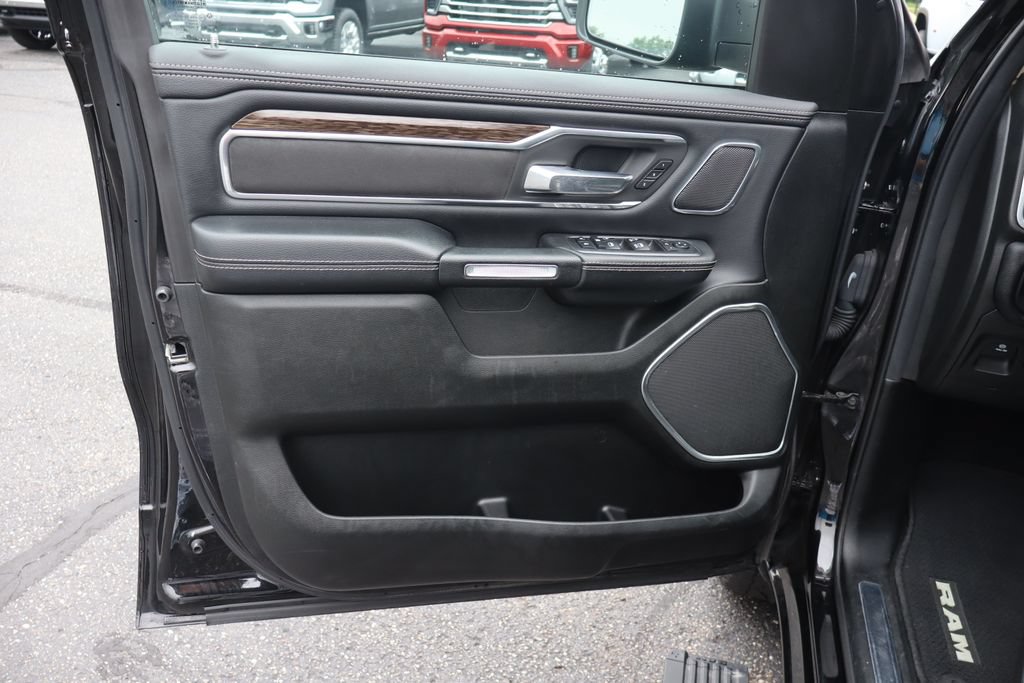 Used 2019 RAM 1500 Laramie AWD/4WD image 30