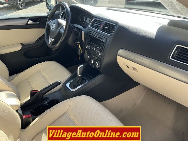 Used 2013 Volkswagen Jetta TDI FWD image 29