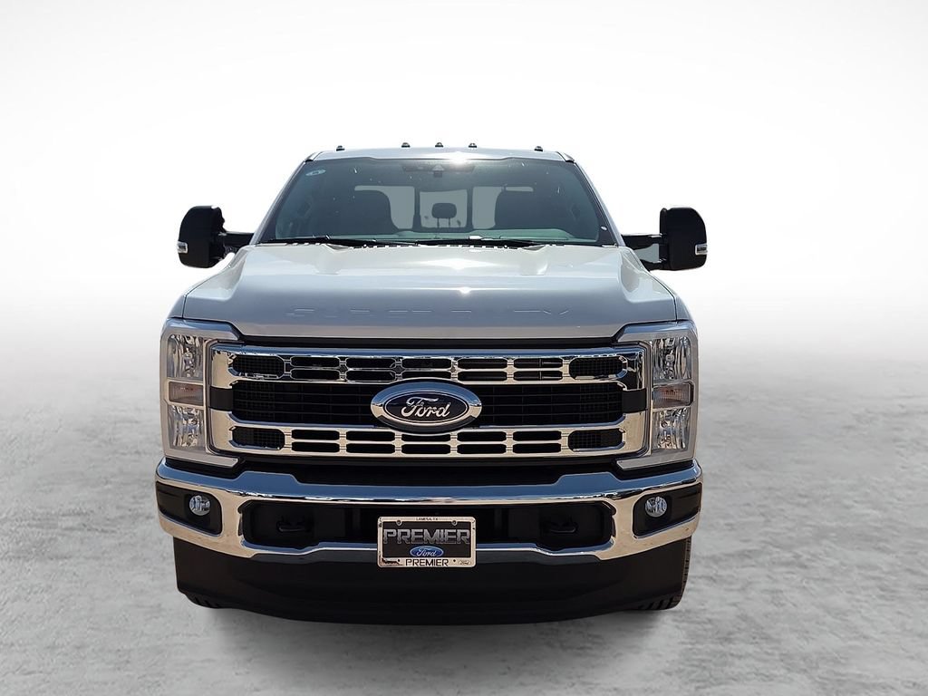 New 2026 Ford F350 XL w/ XL Chrome Package AWD/4WD image 3