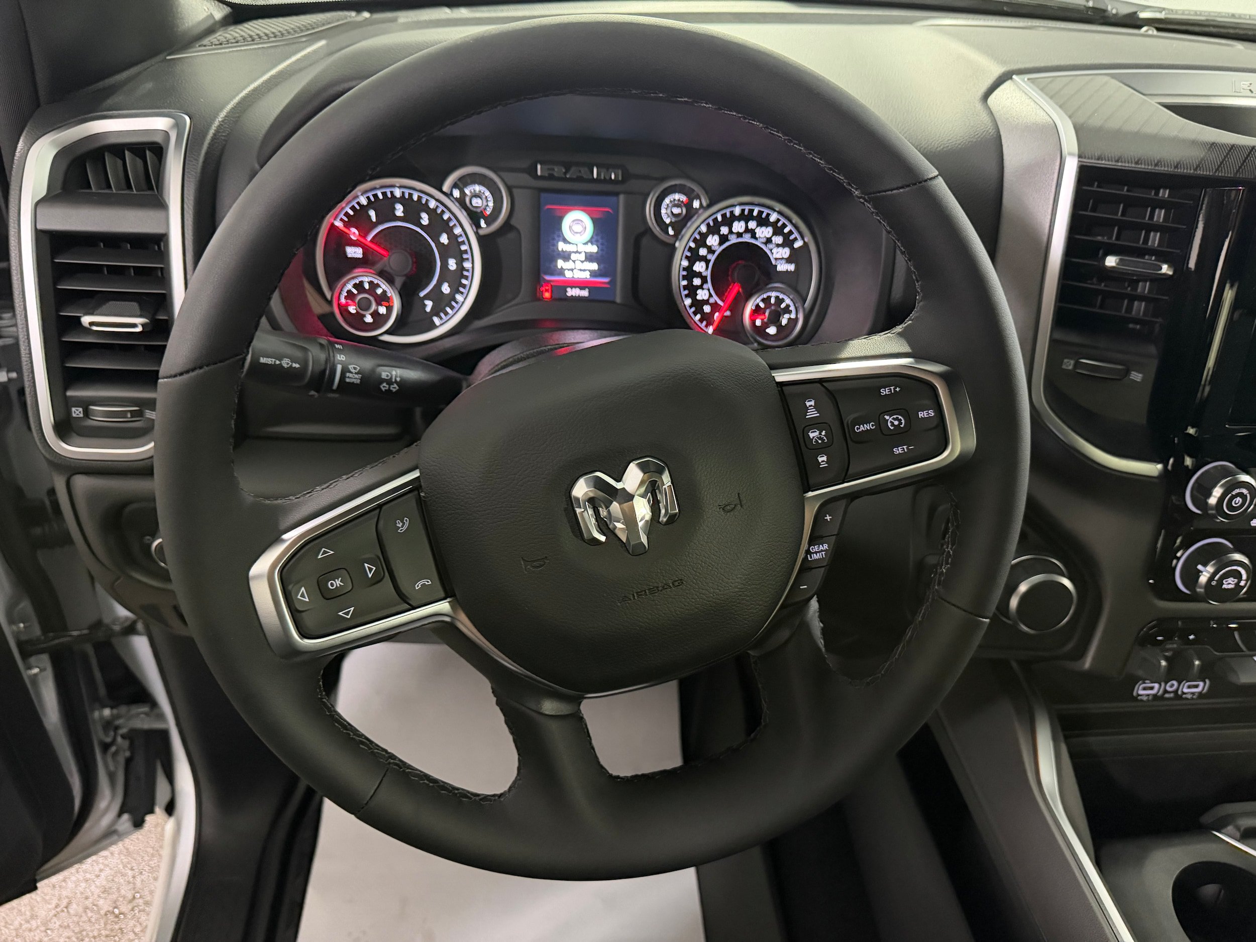 New 2026 RAM 1500 Big Horn w/ Night Edition AWD/4WD image 9