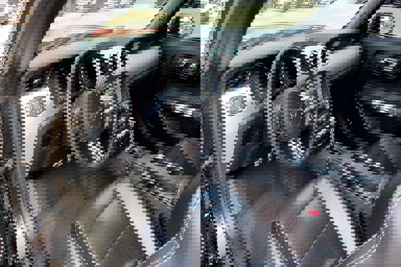 Used 2017 Ford Mustang Premium image 16