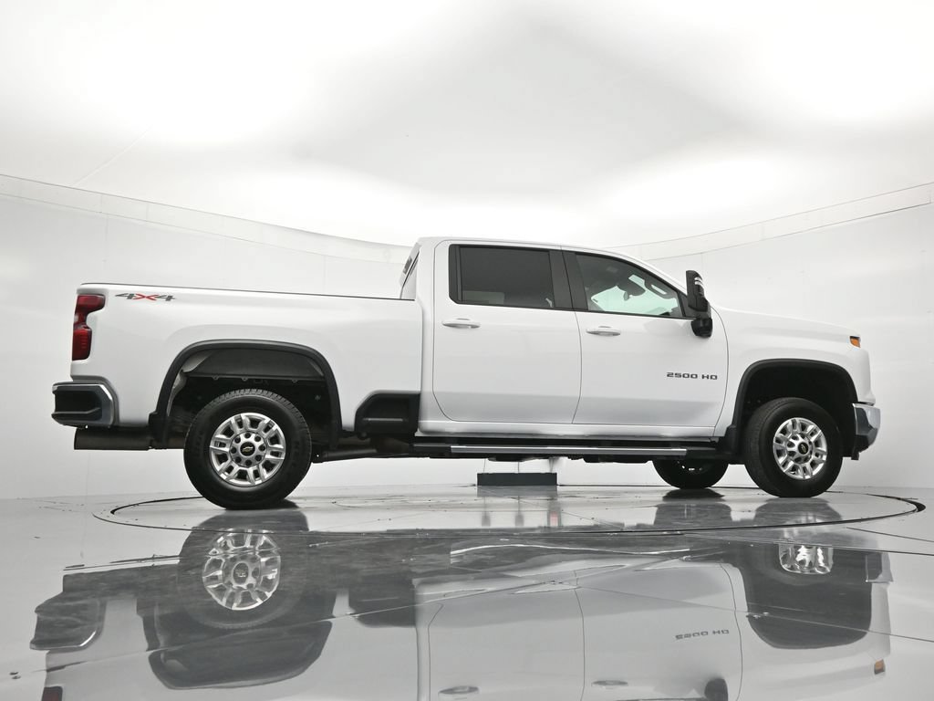 Used 2025 Chevrolet Silverado 2500 LT w/ Convenience Package AWD/4WD image 40