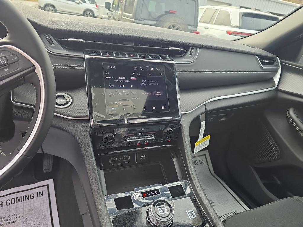 New 2026 Jeep Grand Cherokee Laredo X AWD/4WD image 18