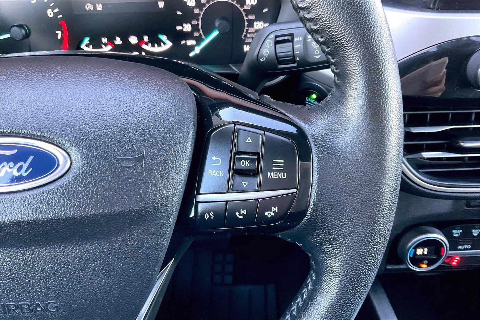 Used 2021 Ford Escape SEL image 11