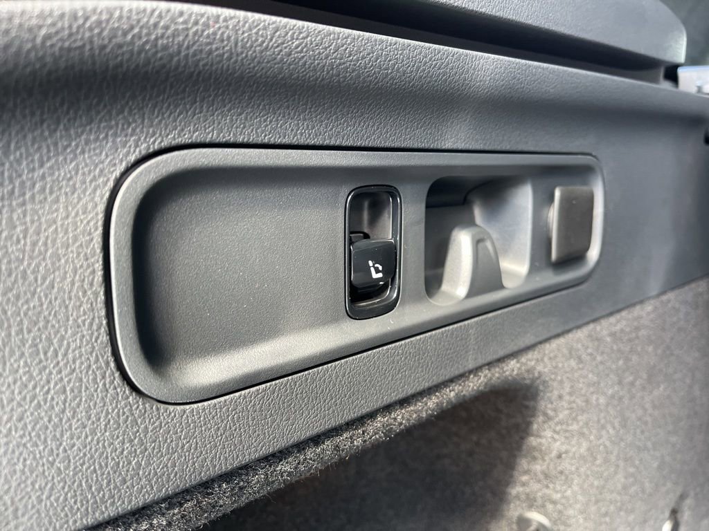 New 2026 Mercedes-Benz GLC 300 4MATIC image 9