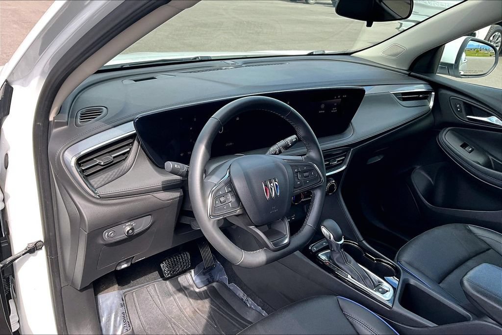 Used 2025 Buick Encore GX Sport Touring FWD image 14