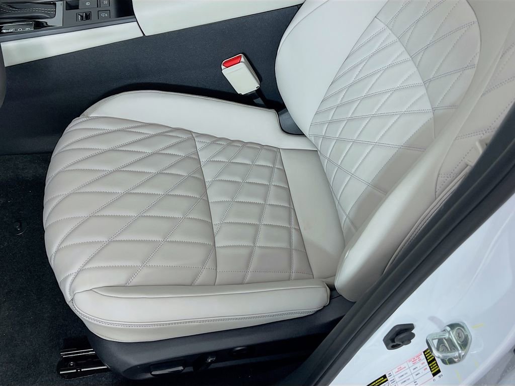 New 2026 Nissan Sentra SL w/ Floor Mat Package image 18