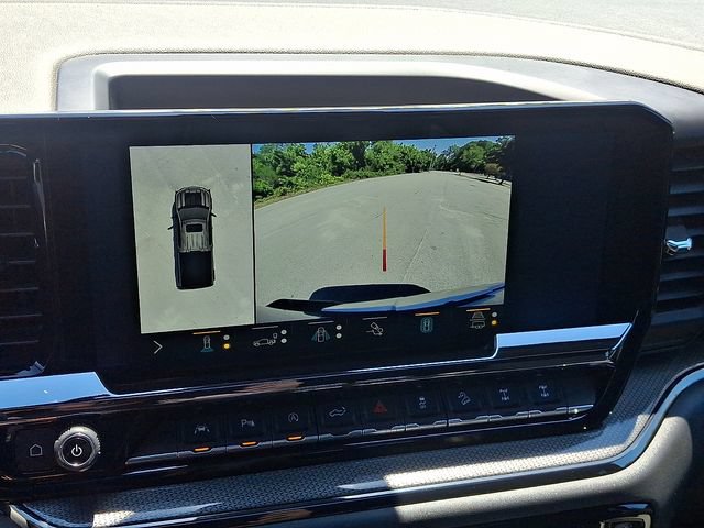 Used 2022 Chevrolet Silverado 1500 ZR2 w/ Technology Package AWD/4WD image 23