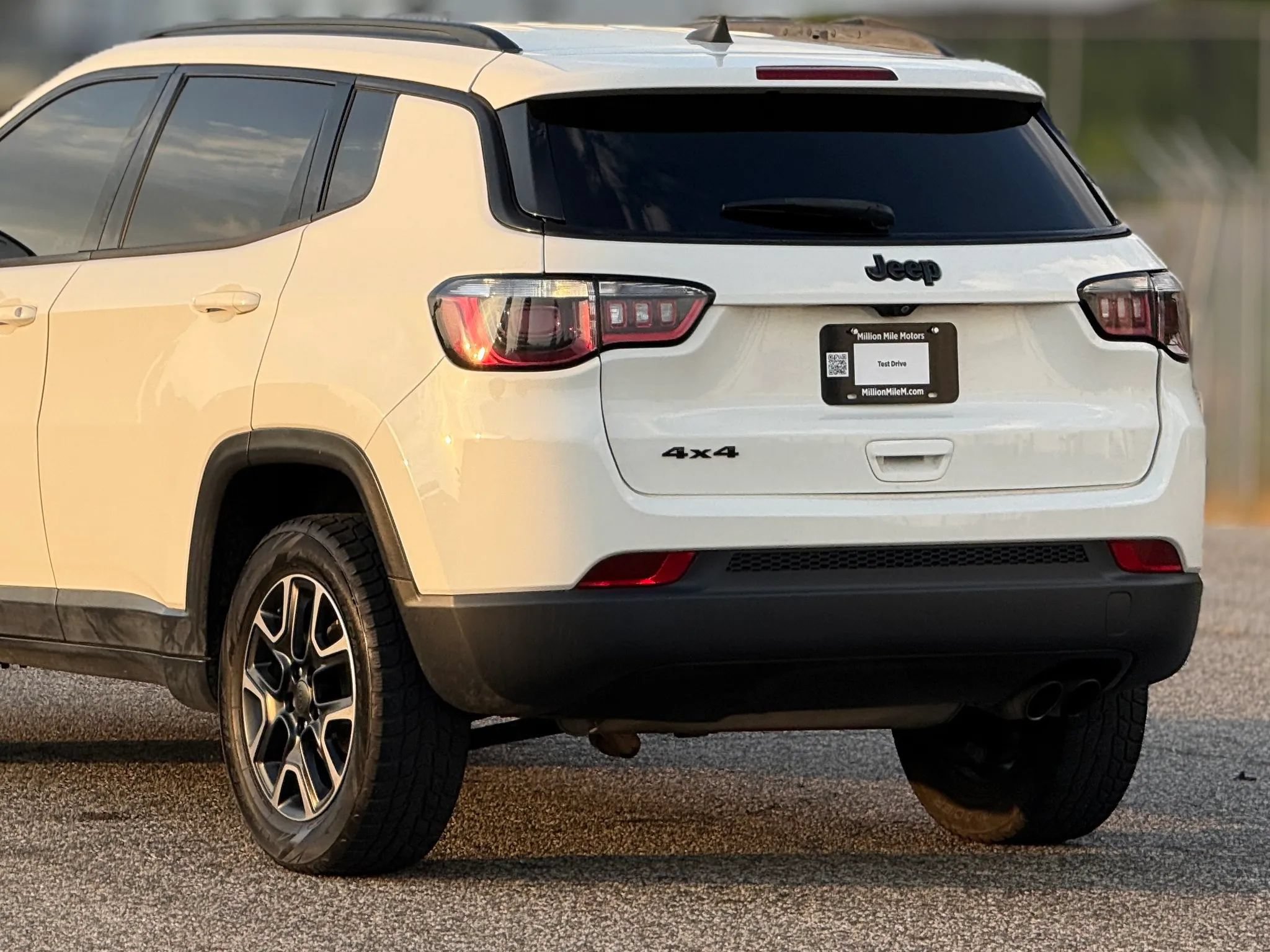 Used 2019 Jeep Compass Sport AWD/4WD image 16