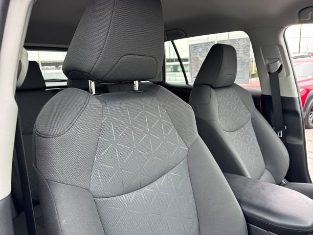 Used 2024 Toyota RAV4 XLE image 22