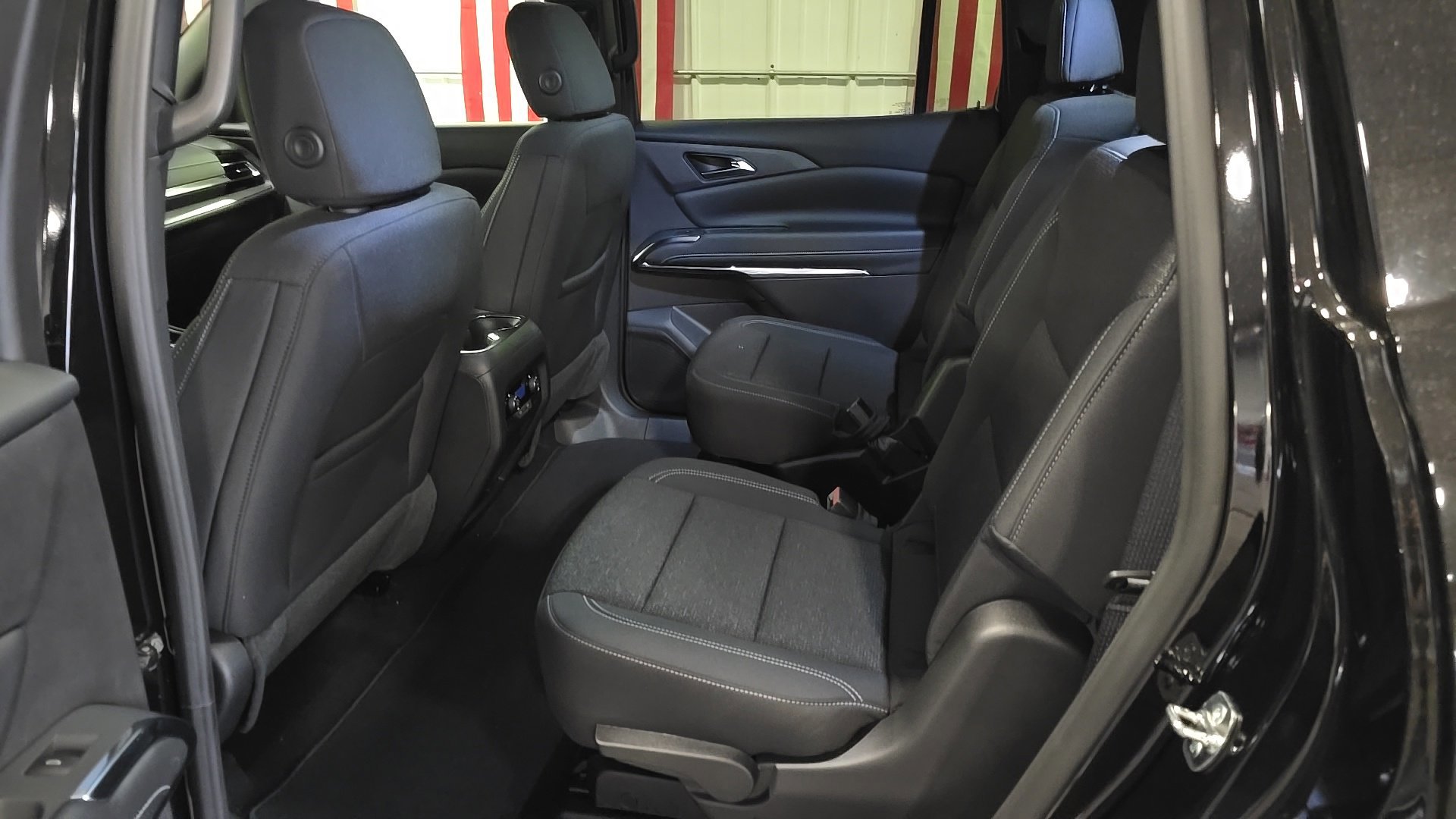 New 2026 Chevrolet Traverse LT image 13