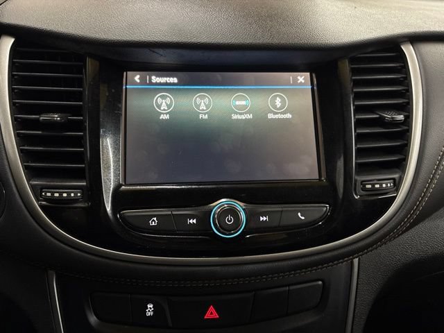 Used 2019 Chevrolet Trax LT w/ Sun & Sound Package AWD/4WD image 34