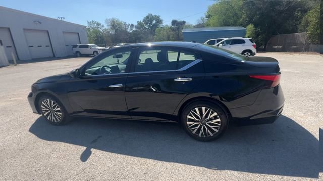 Used 2025 Nissan Altima 2.5 SV image 6