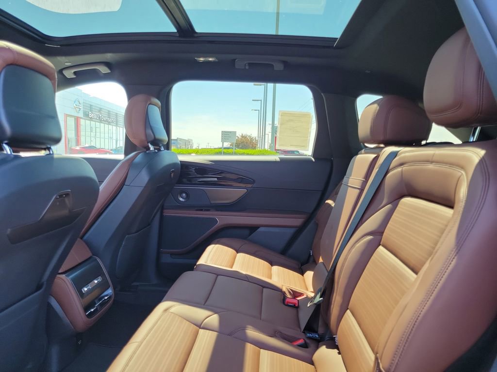 New 2026 Lincoln Nautilus Reserve AWD/4WD image 14