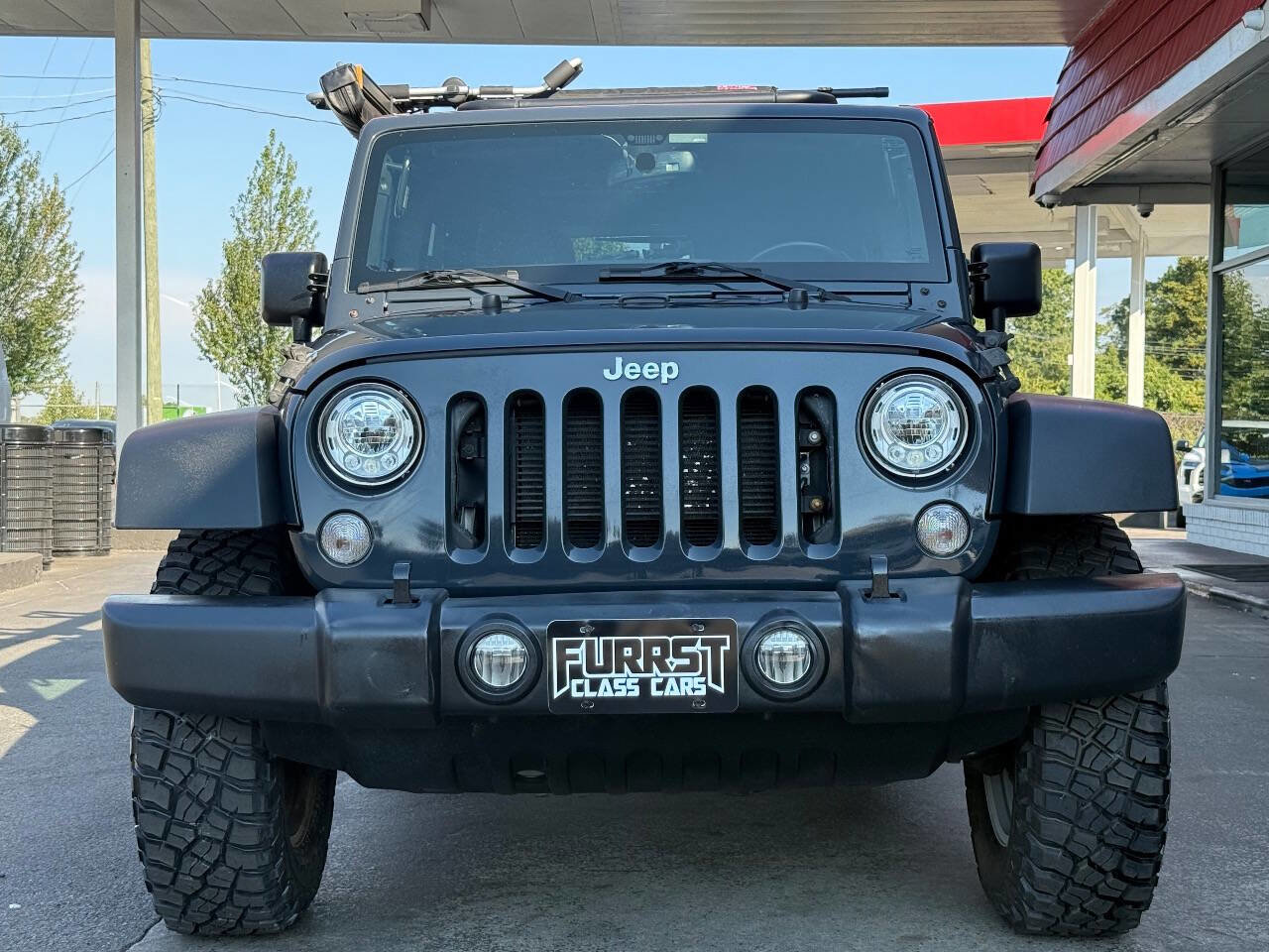 Used 2017 Jeep Wrangler Unlimited Rubicon w/ Cold Weather Group image 7