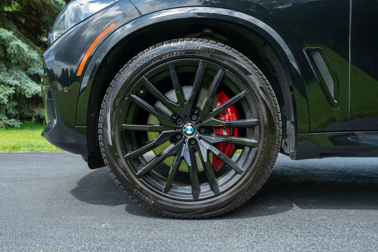 Used 2021 BMW X5 M50i AWD/4WD image 9