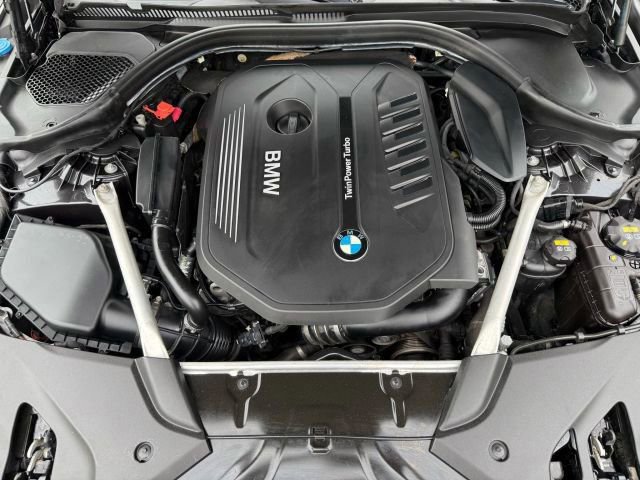 Used 2018 BMW 540i xDrive w/ M Sport Package image 37