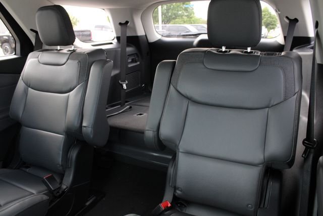 New 2026 Ford Explorer Active w/ Active Comfort Package AWD/4WD image 22