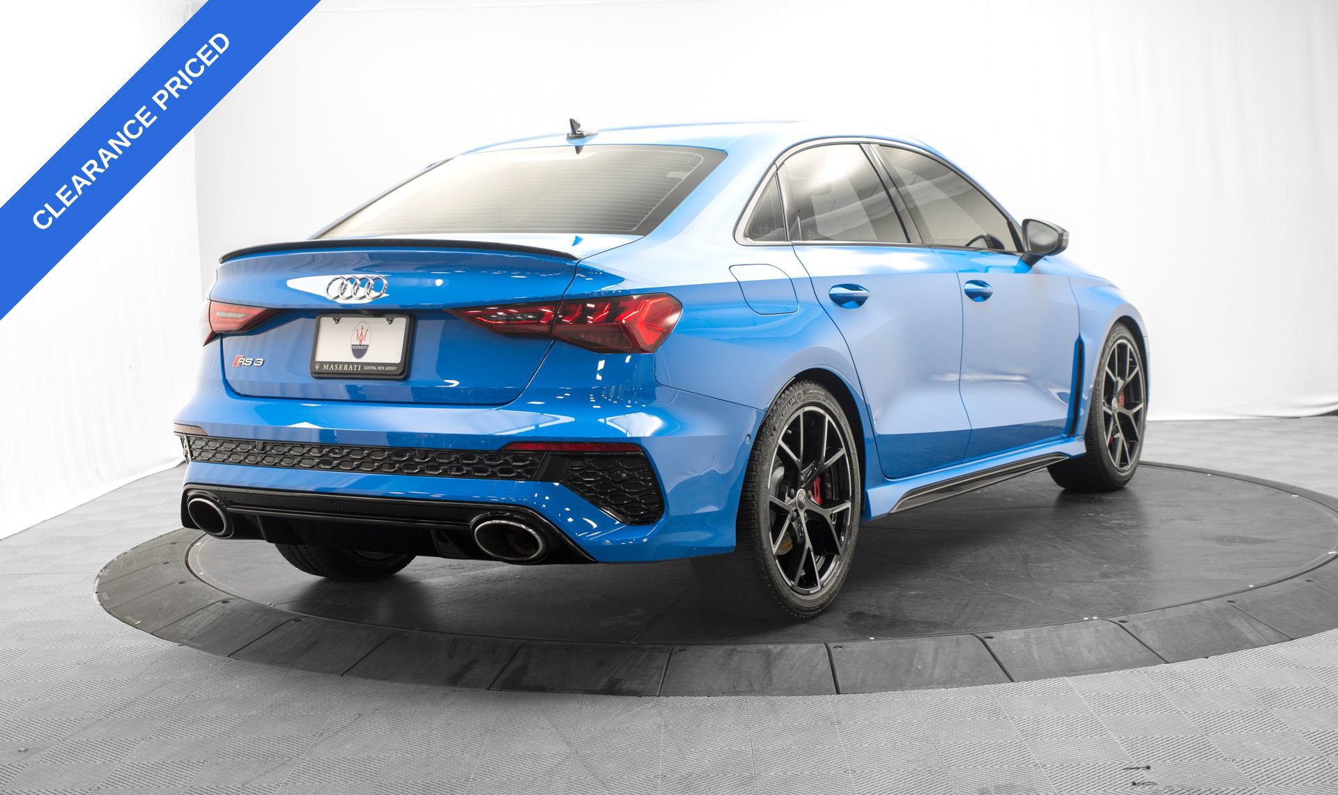 Used 2022 Audi RS 3 AWD/4WD image 3